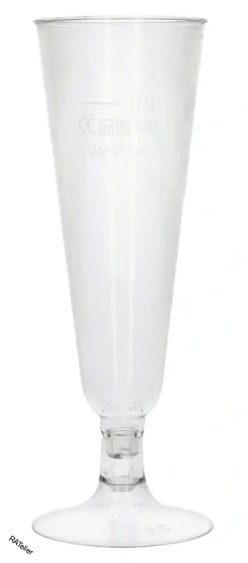 plastový pohár na sekt